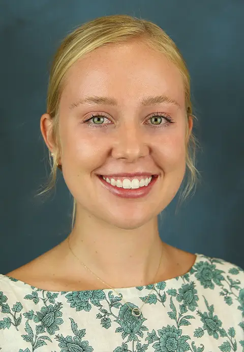 Jessica Strosahl Headshot